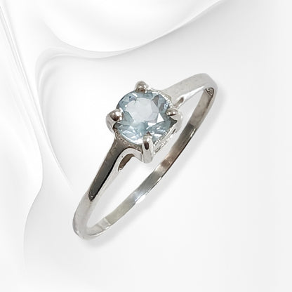 925 Sterling Silver Women's Ring with Authentic Blue Topaz