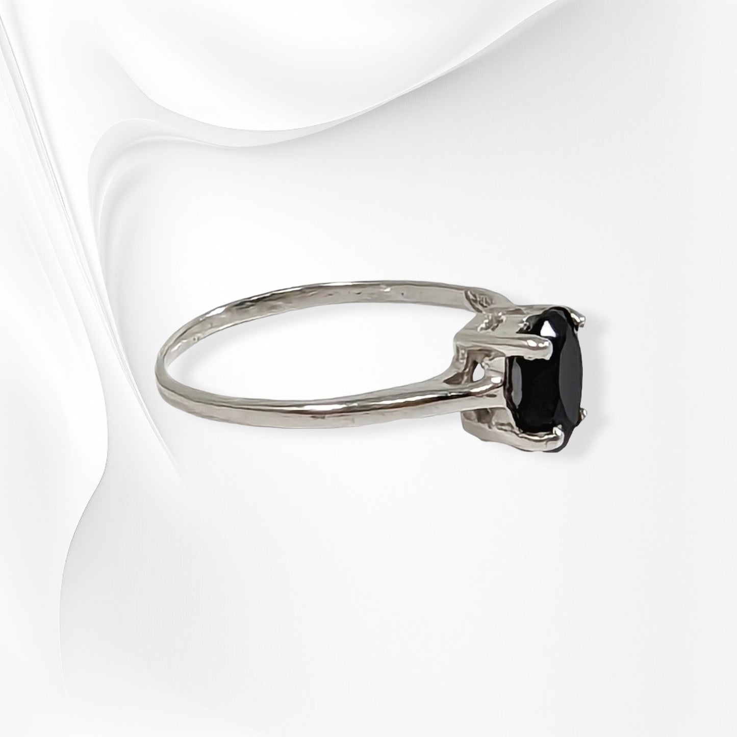 925 Sterling Silver Women's Ring with Authentic Black Onyx Gemstone