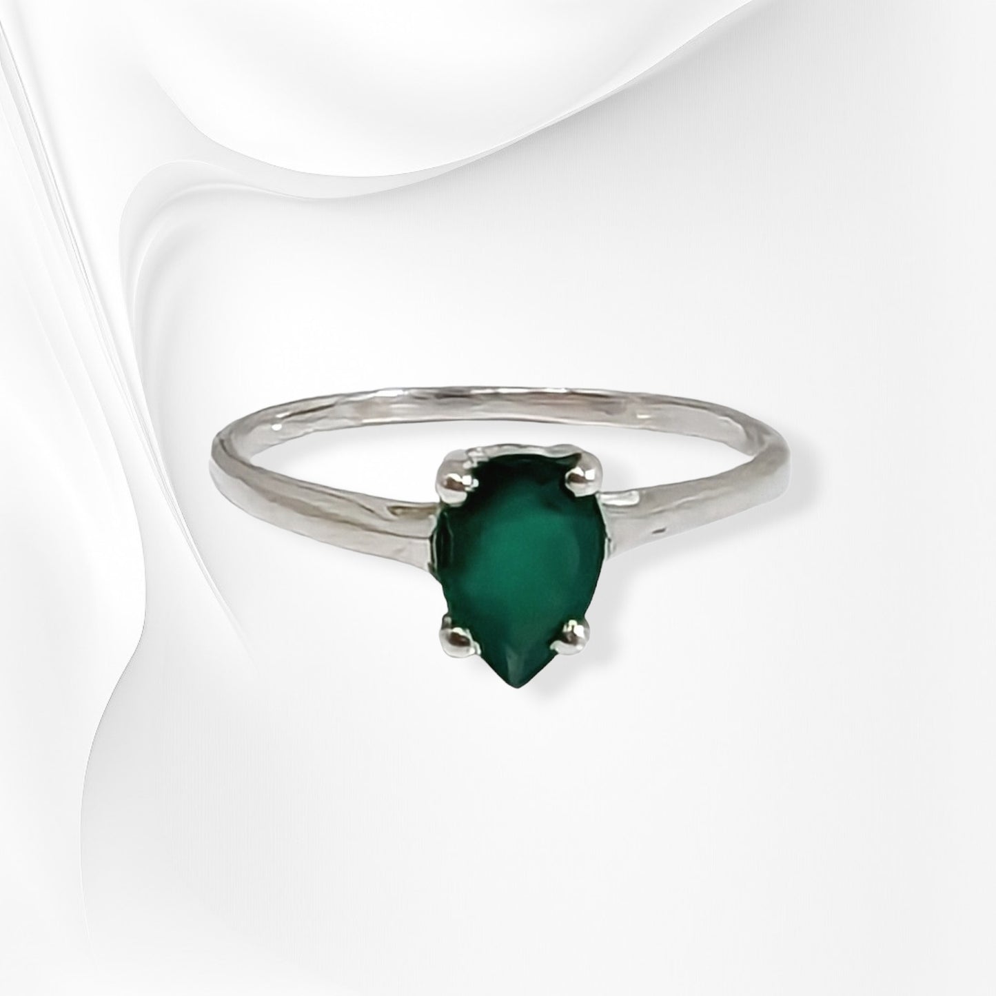 925 Sterling Silver Women's Ring with Authentic Green Onyx Gemstone