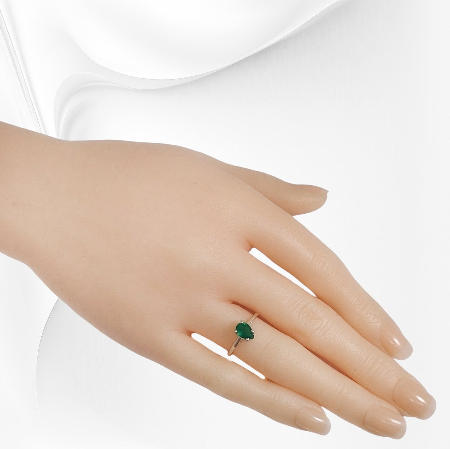 925 Sterling Silver Women's Ring with Authentic Green Onyx Gemstone