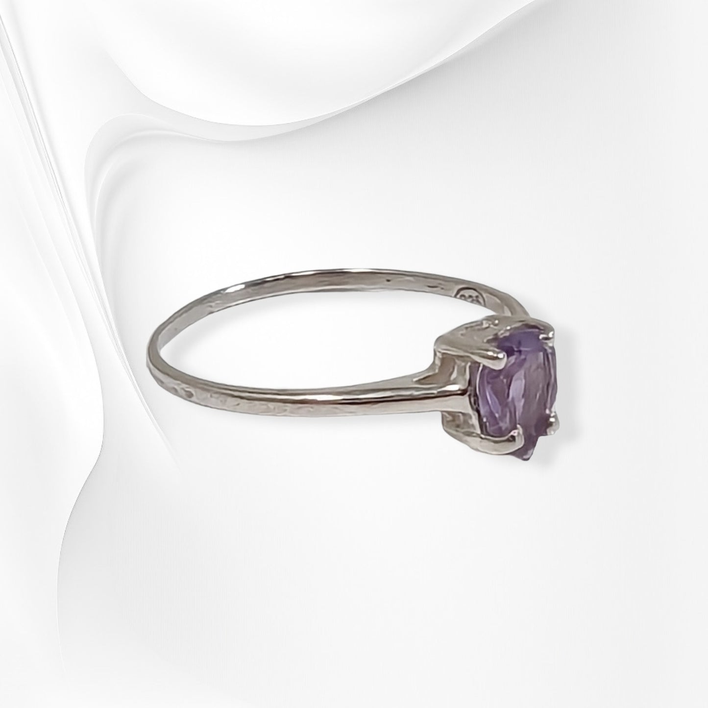 925 Sterling Silver Women's Ring with Authentic Amethyst Gemstone