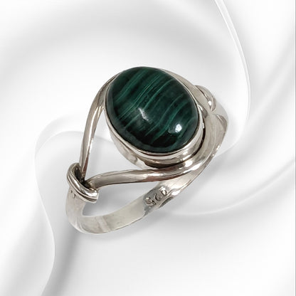 925 Sterling Silver Women's Ring With Authentic Malachite Gemstone