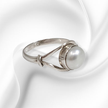 925 Sterling Silver Women's Ring With Authentic Freshwater Pearl