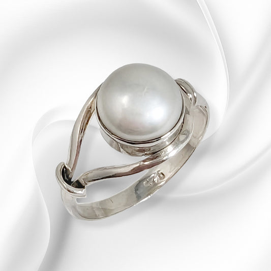 925 Sterling Silver Women's Ring With Authentic Freshwater Pearl
