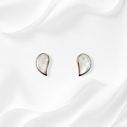 925 Sterling Silver Stud Earrings with Authentic Mother of Pearl