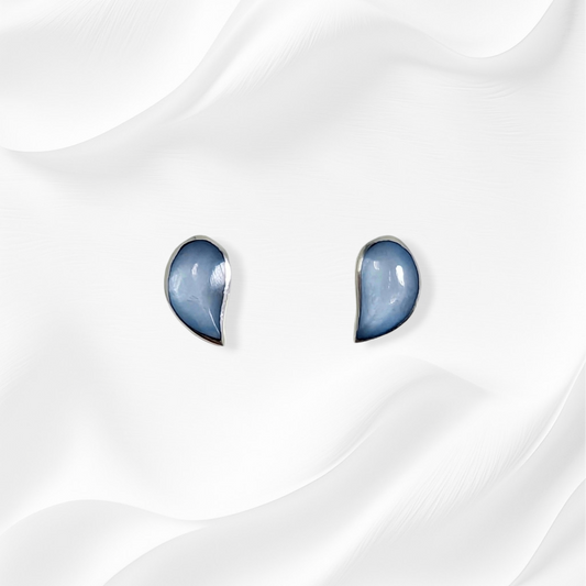 925 Sterling Silver Stud Earrings with Authentic Mother of Pearl