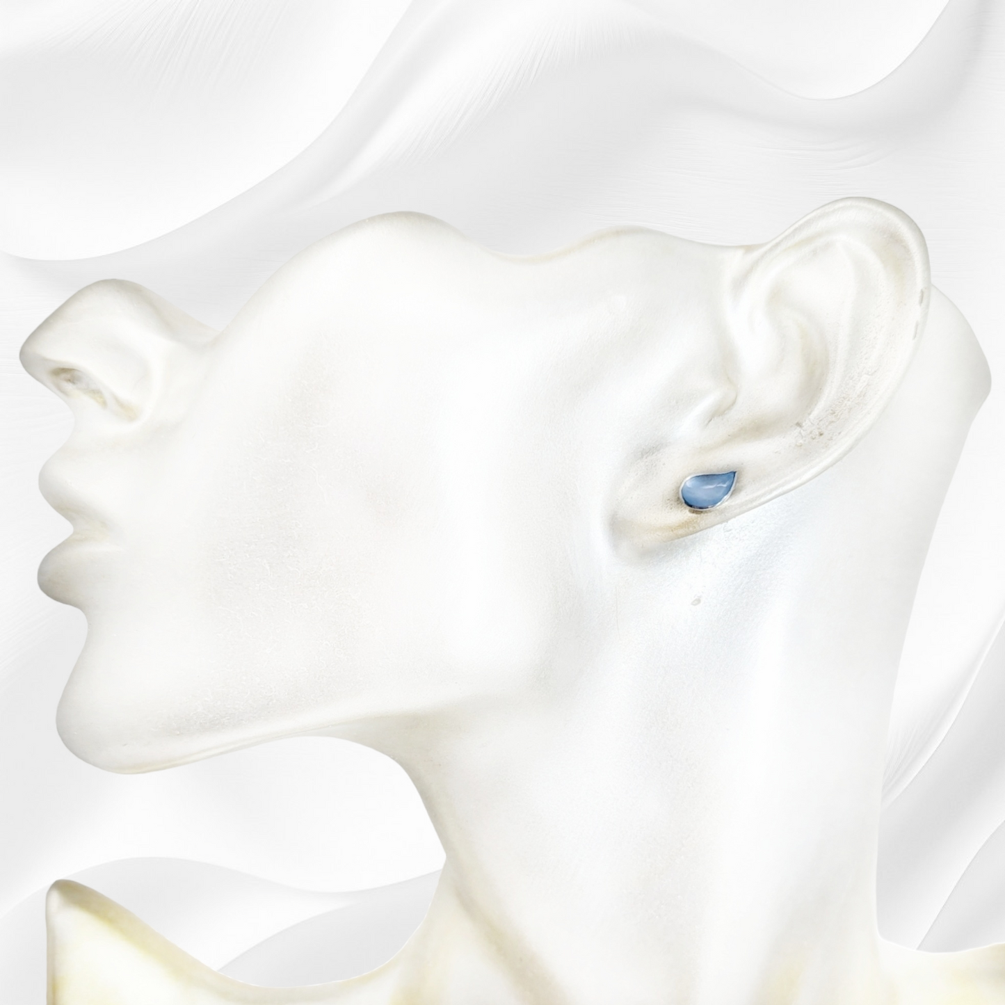 925 Sterling Silver Stud Earrings with Authentic Mother of Pearl