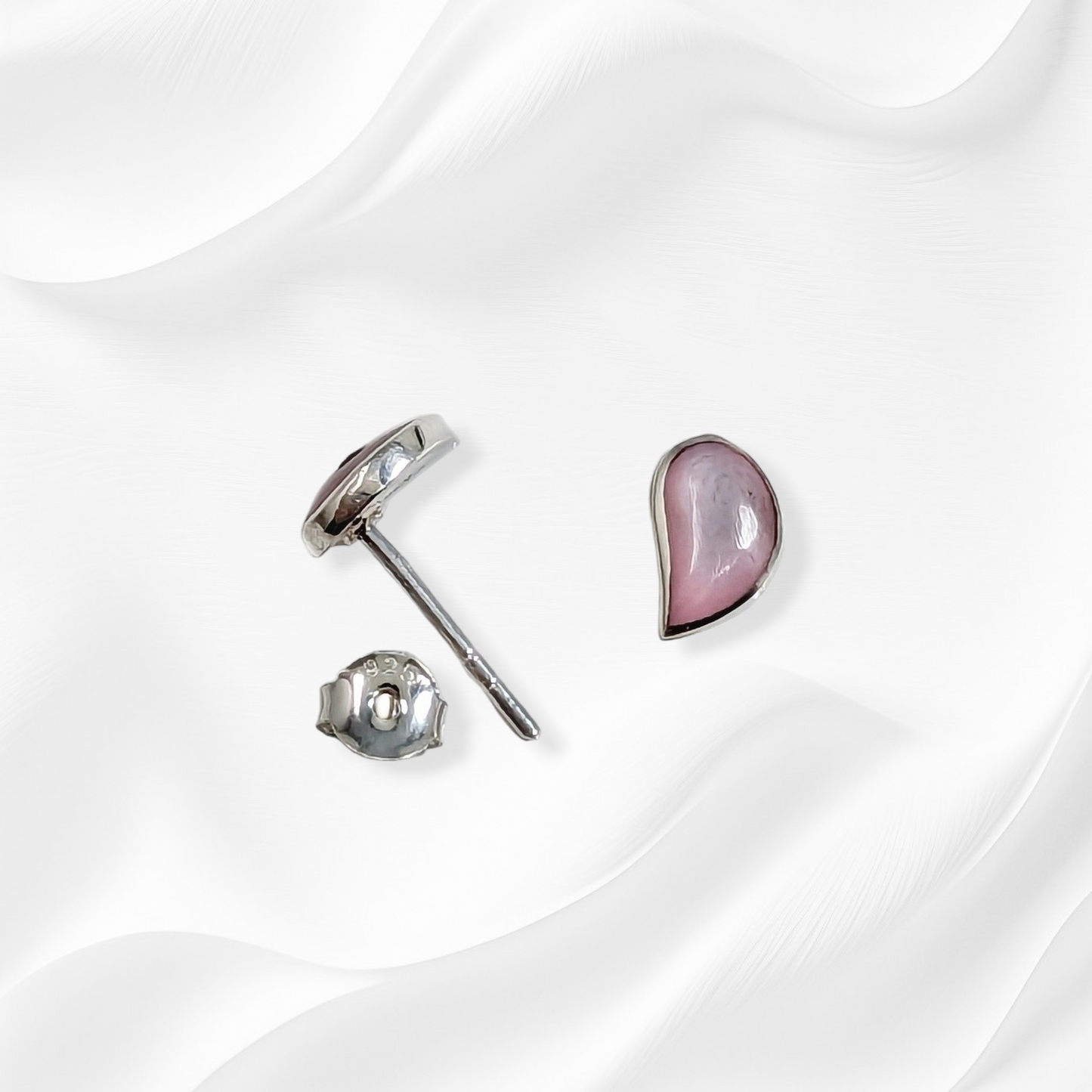 925 Sterling Silver Stud Earrings with Authentic Mother of Pearl