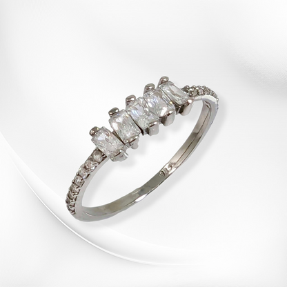 925 Sterling Silver Women's Ring with Cubic Zirconia Crystals