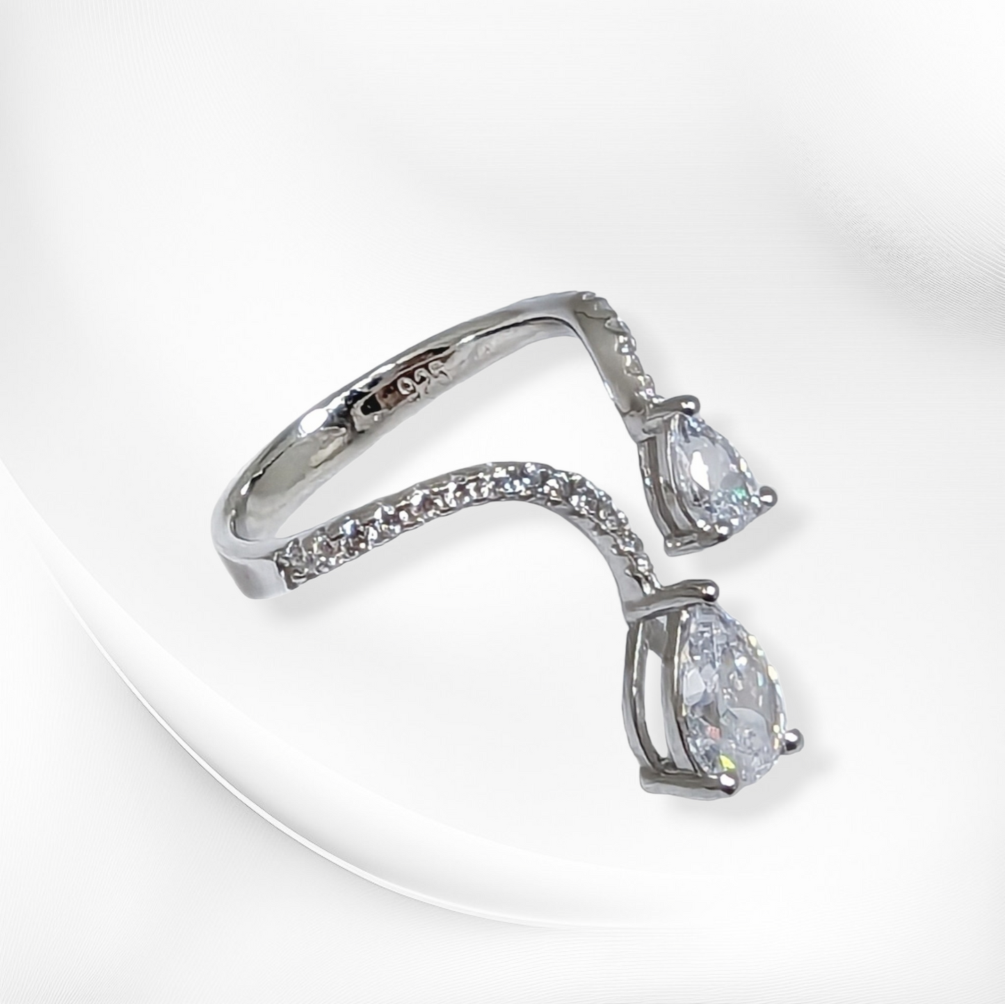 925 Sterling Silver Women's Ring with Cubic Zirconia Crystals