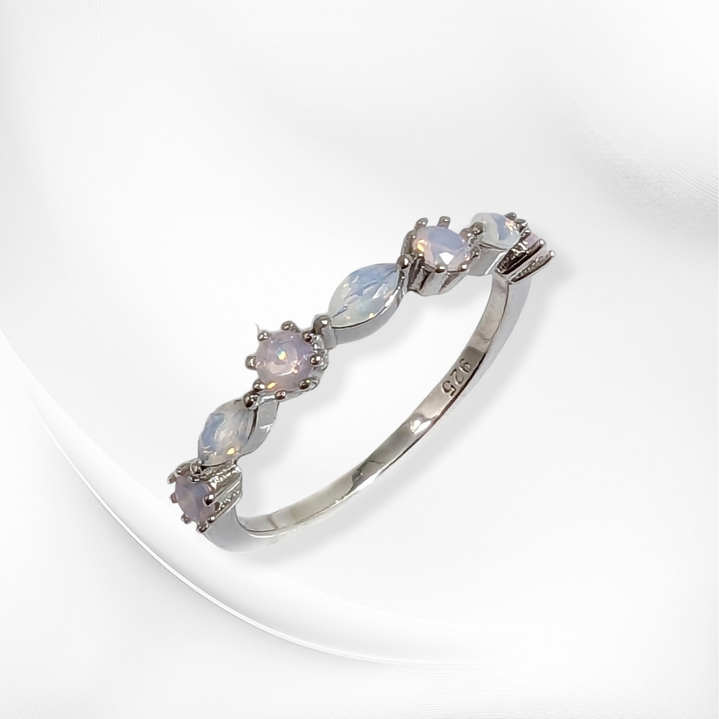 925 Sterling Silver Women's Ring with Cubic Zirconia Crystals