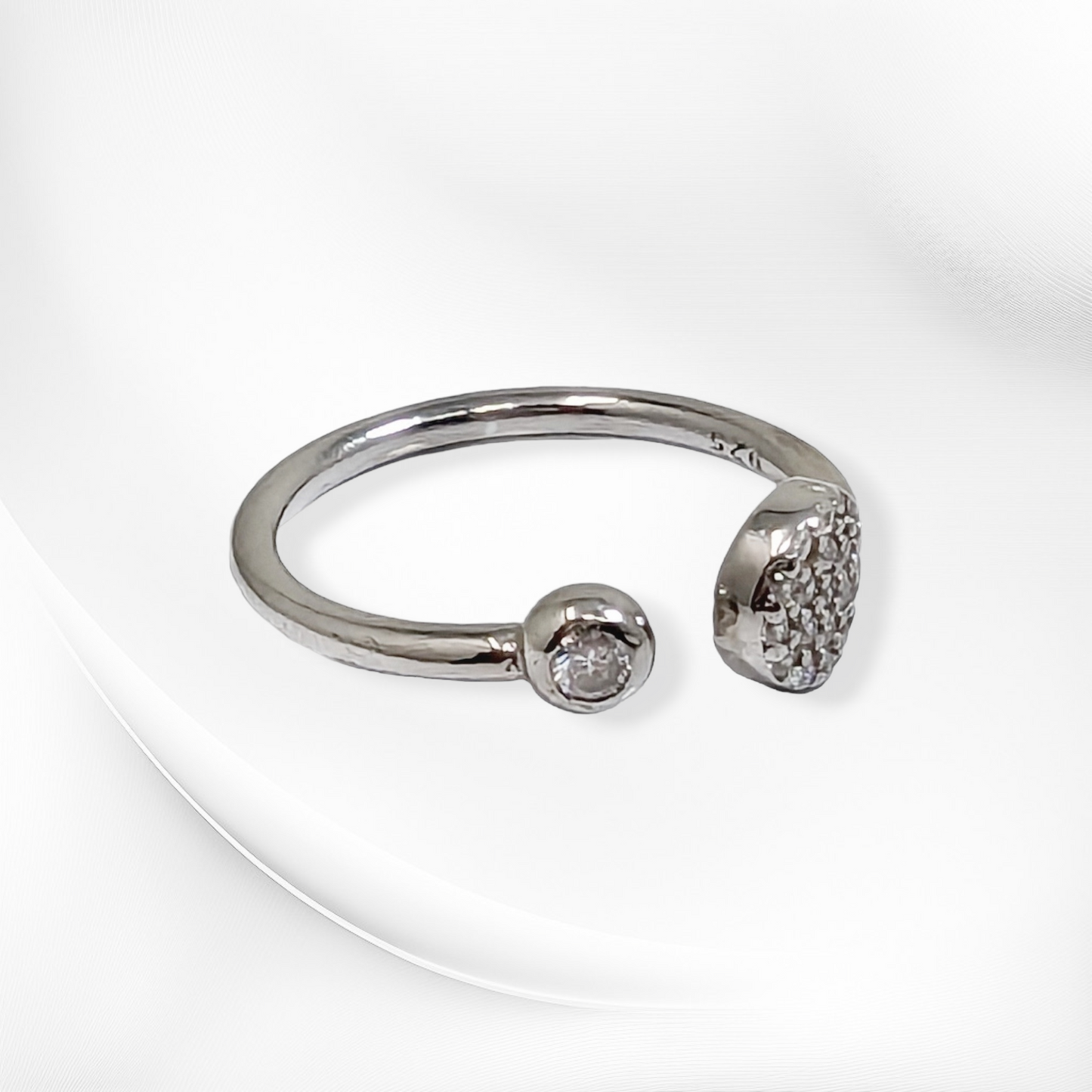 925 Sterling Silver Women's Ring with Cubic Zirconia Crystals