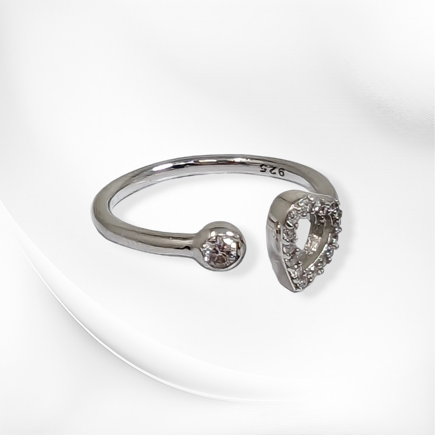 925 Sterling Silver Women's Ring with Cubic Zirconia Crystals