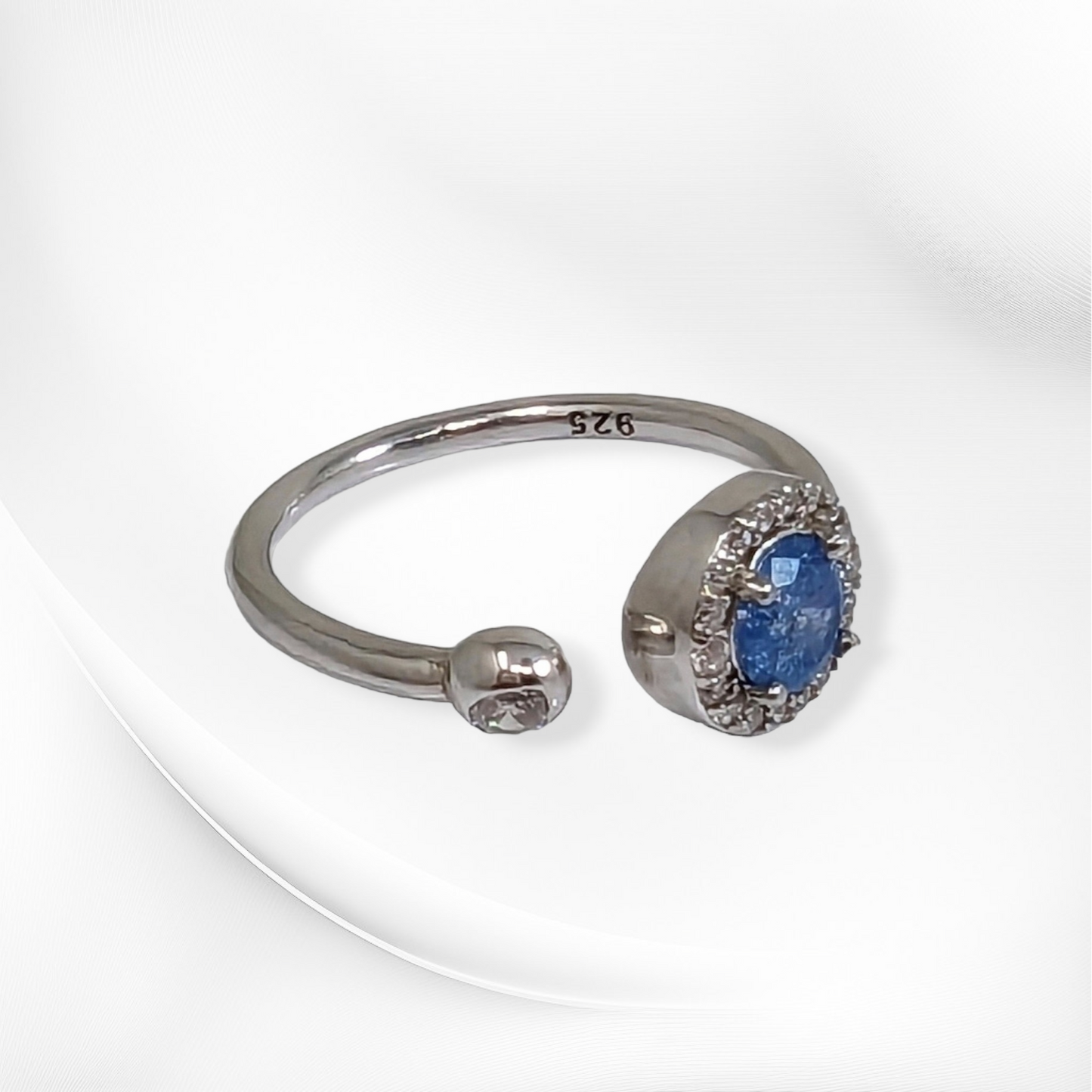 925 Sterling Silver Women's Ring with Cubic Zirconia Crystals