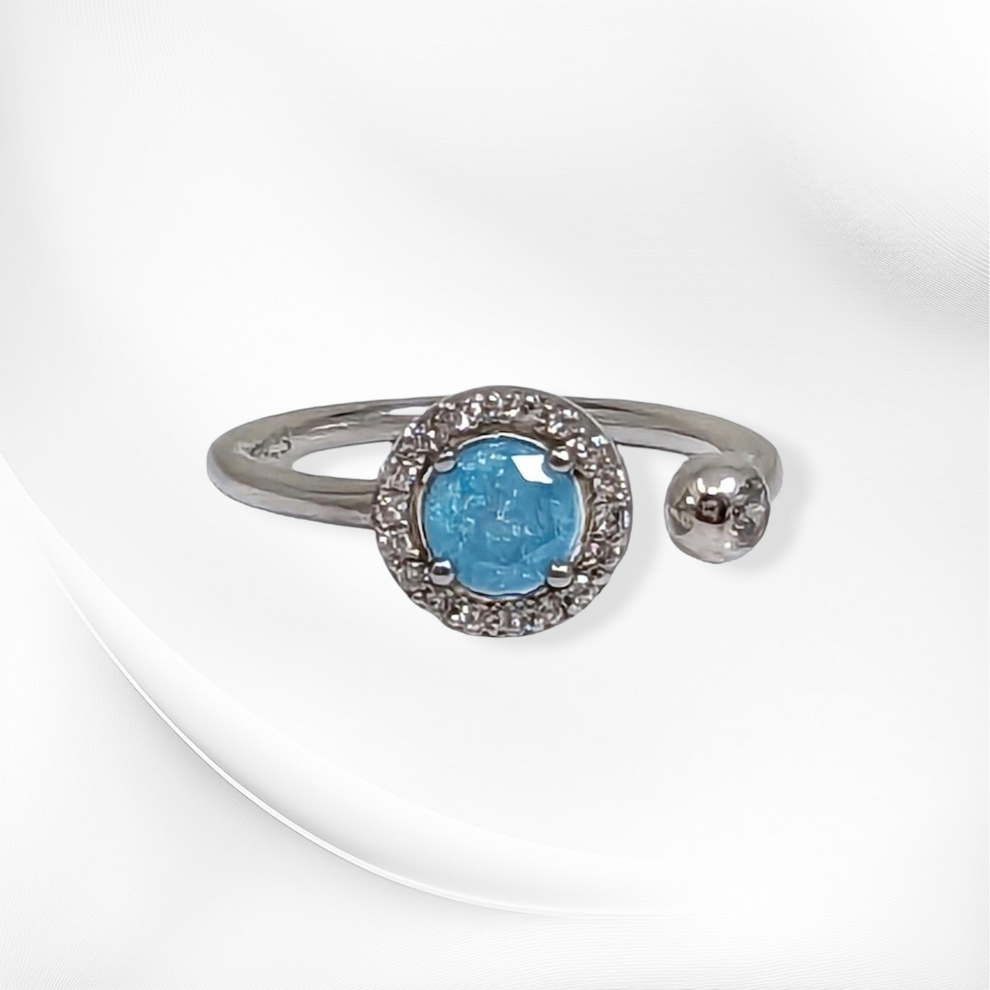 925 Sterling Silver Women's Ring with Cubic Zirconia Crystals