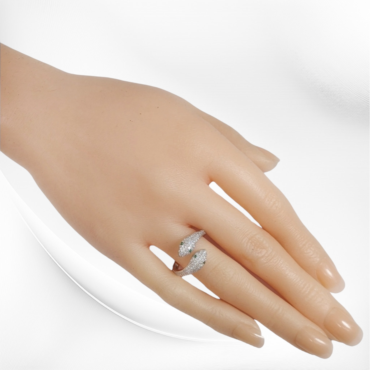 925 Sterling Silver Women's Ring with Cubic Zirconia Crystals