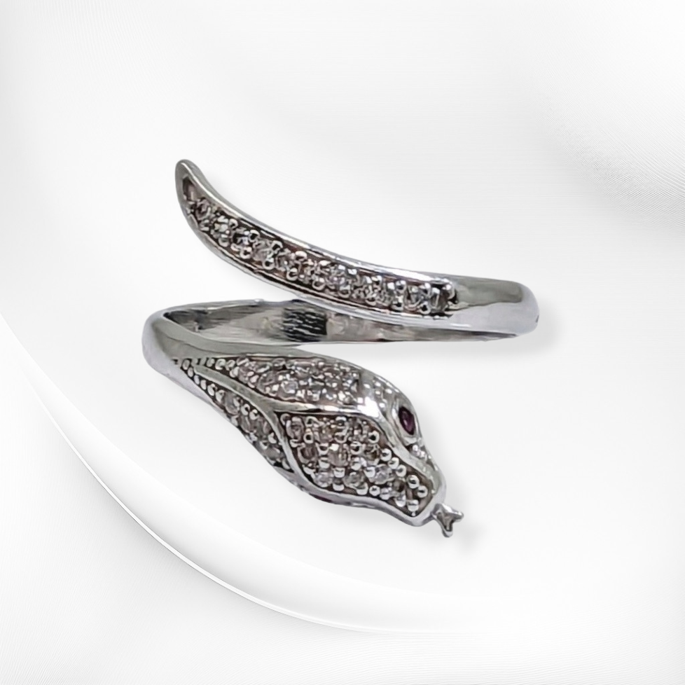 925 Sterling Silver Women's Ring with Cubic Zirconia Crystals