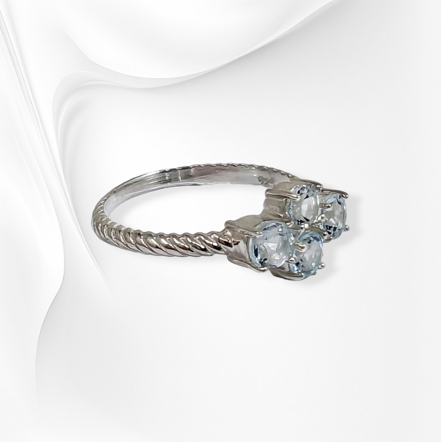 925 Sterling Silver Women's Ring with Authentic Blue Topaz