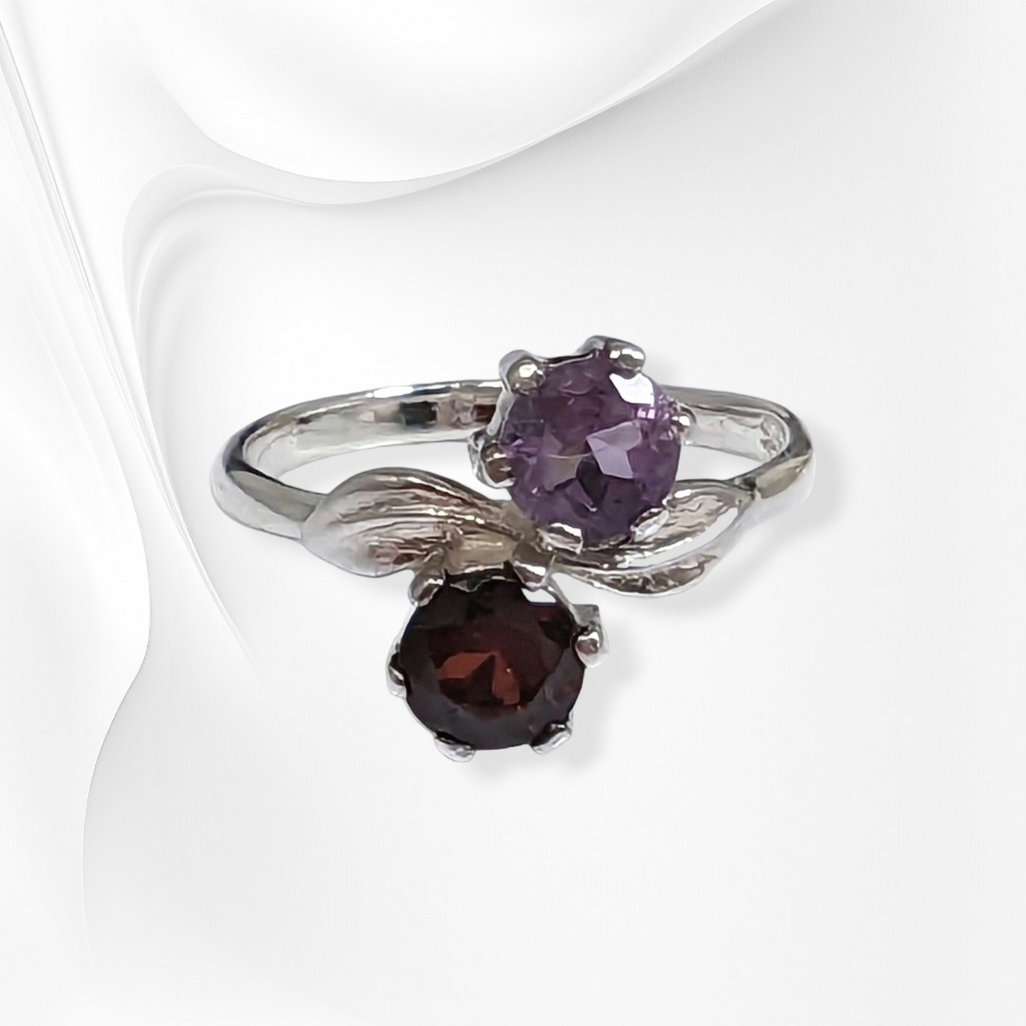 925 Sterling Silver Women's Ring with Authentic Amethyst and Red Garnet