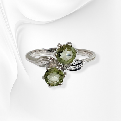 925 Sterling Silver Women's Ring with Authentic Peridot Gemstones