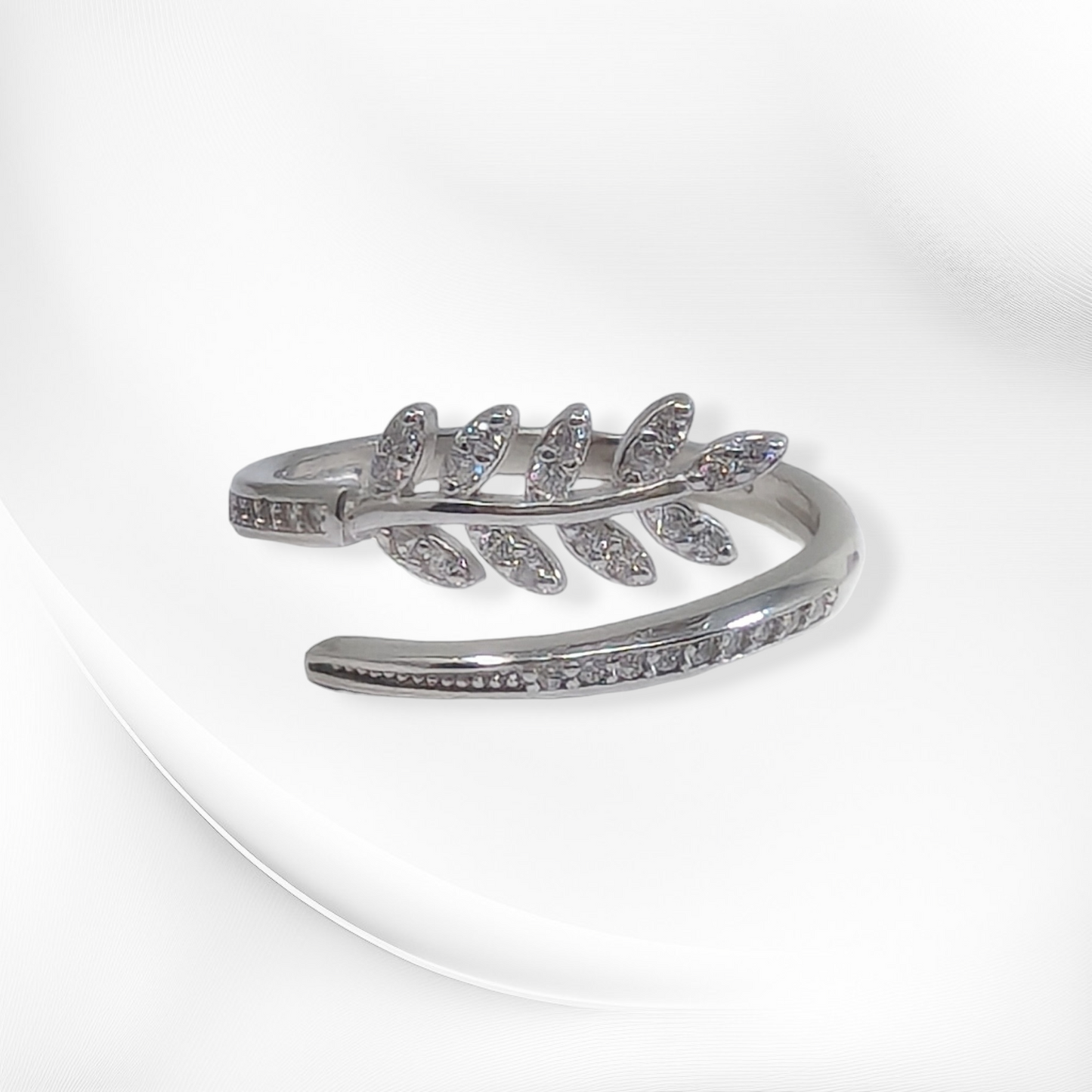 925 Sterling Silver Women's Ring with Cubic Zirconia Crystals