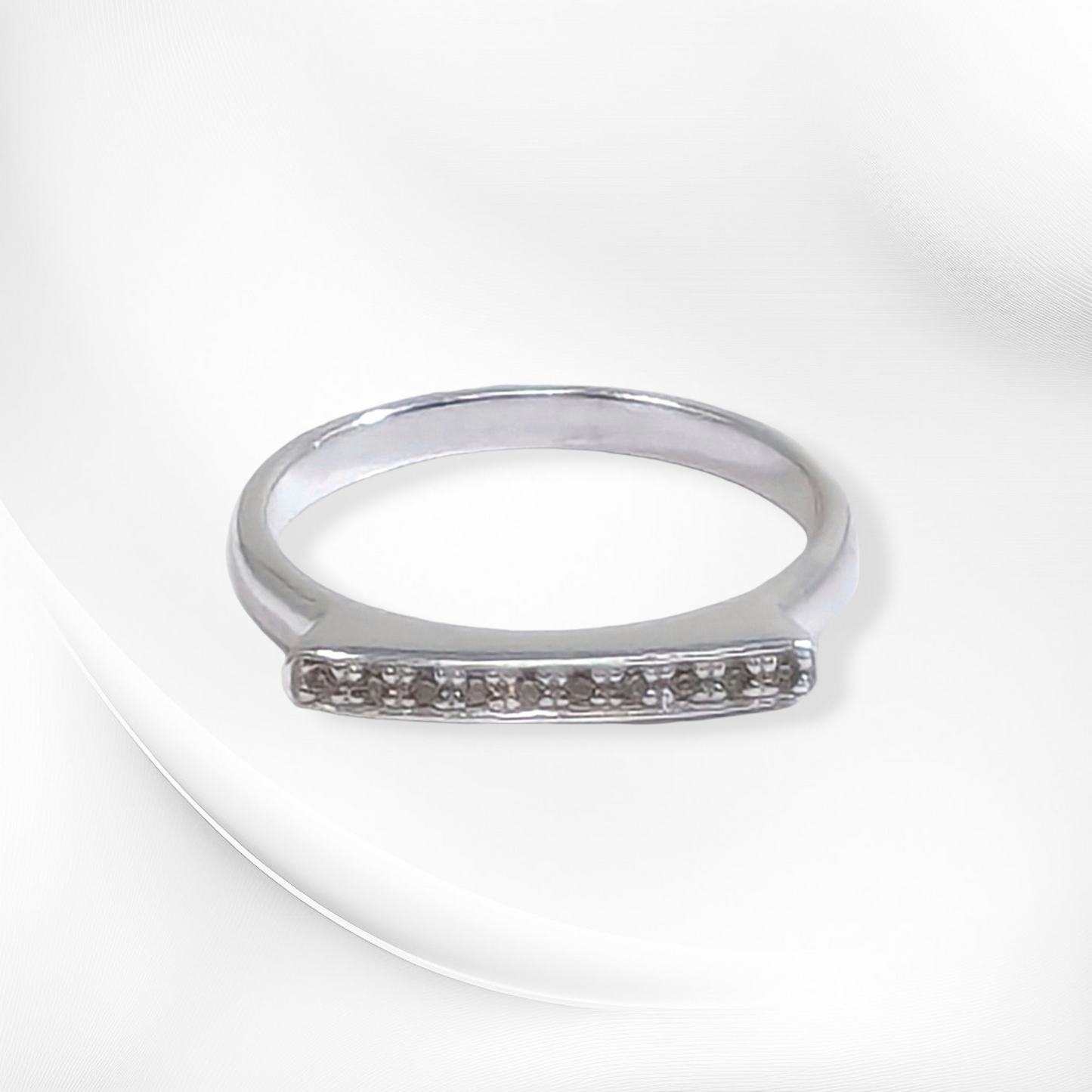 925 Sterling Silver Women's Ring with Cubic Zirconia Crystals