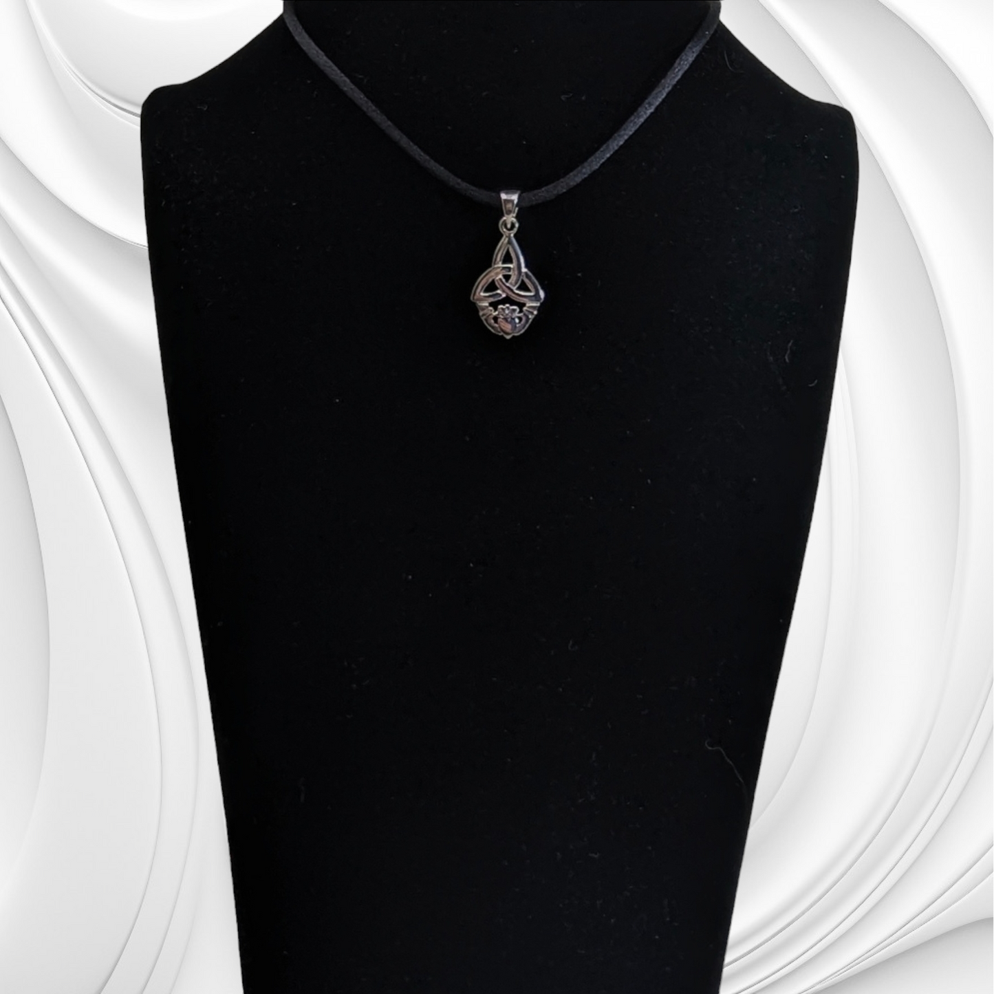 925 Sterling Silver Celtic Trinity Claddagh Women's Pendant