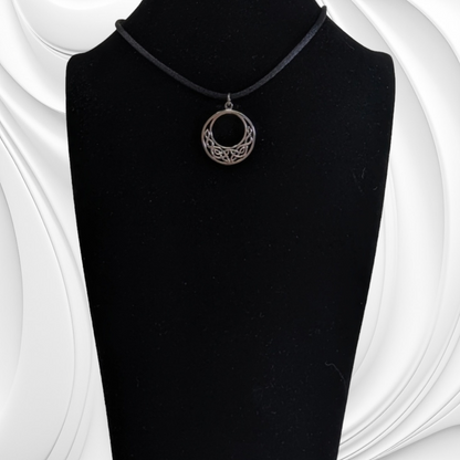 925 Sterling Silver Celtic Knot Women's Pendant