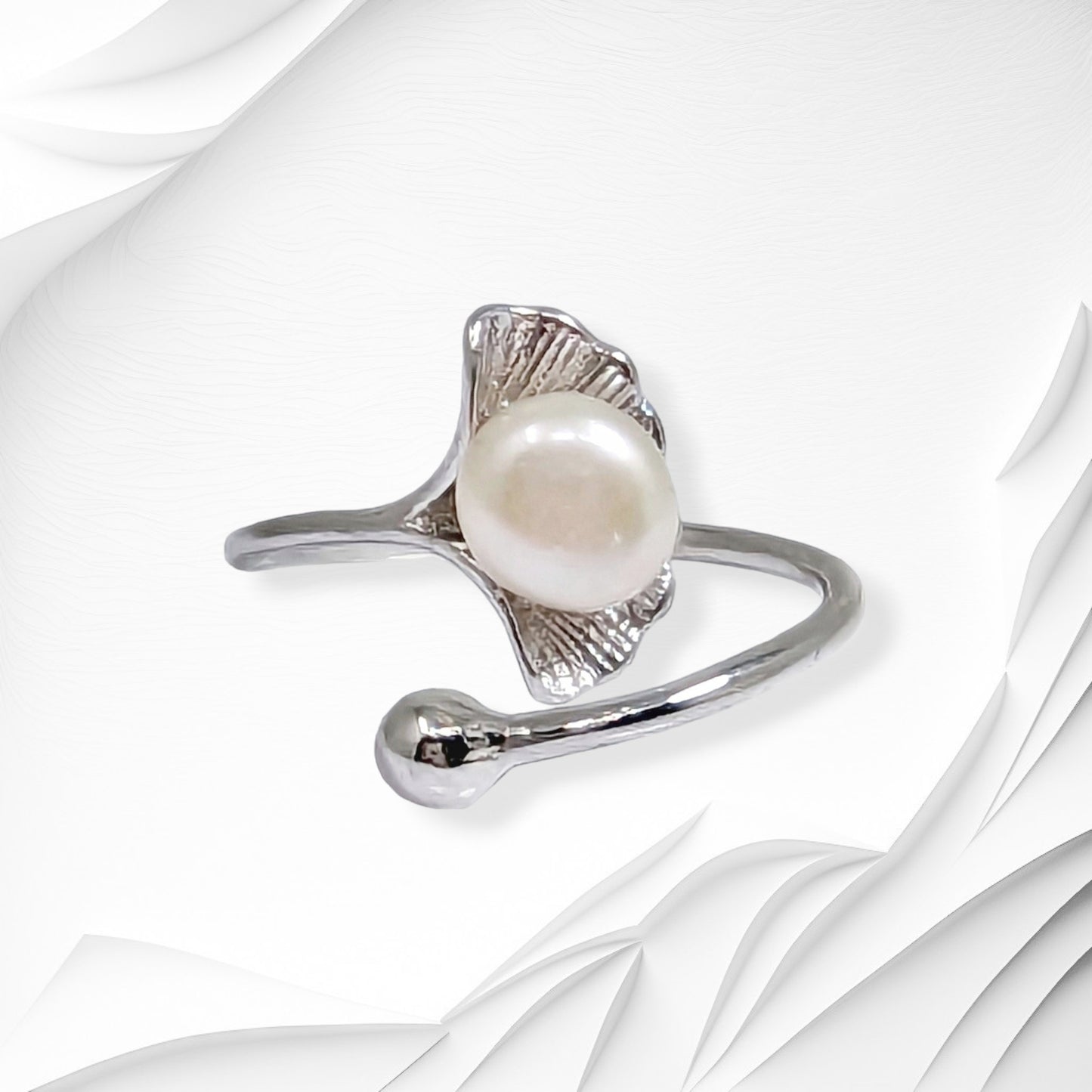 925 Sterling Silver Women's Ring with Authentic Freshwater Pearl