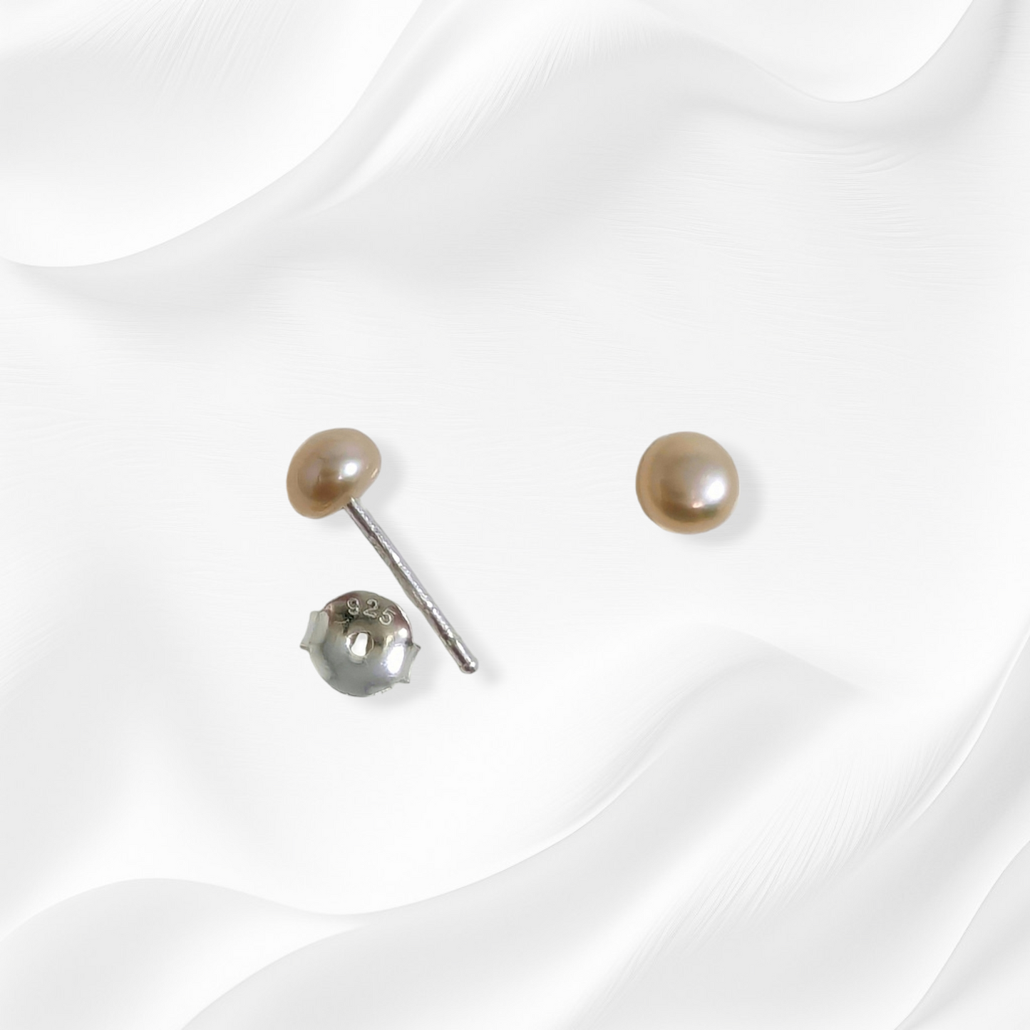 925 Sterling Silver Stud Earrings with Freshwater Pearls