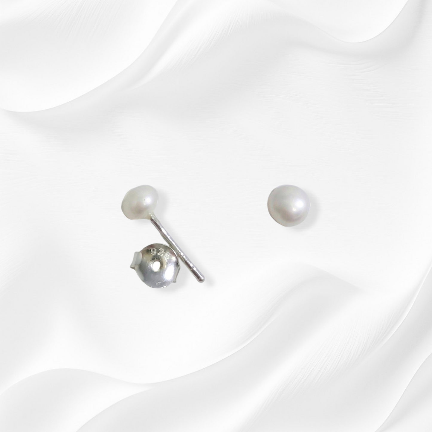 925 Sterling Silver Stud Earrings with Freshwater Pearls