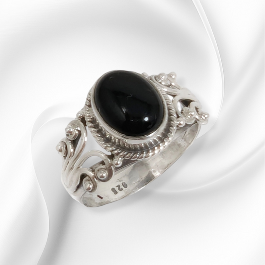 925 Sterling Silver Women's Ring with Authentic Black Onyx Gemstone