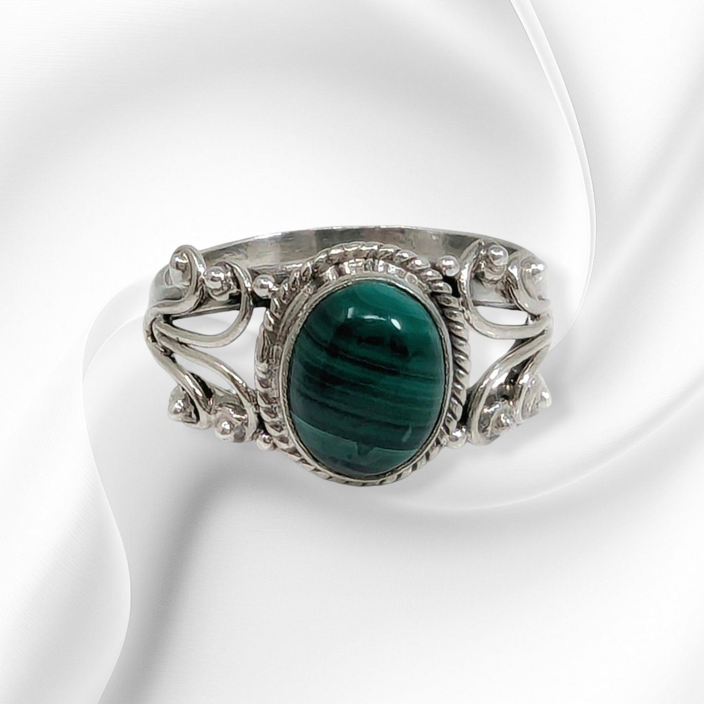 925 Sterling Silver Women's Ring with Authentic Malachite Gemstone