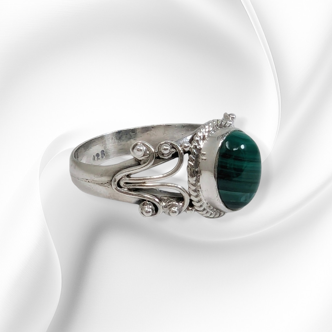 925 Sterling Silver Women's Ring with Authentic Malachite Gemstone