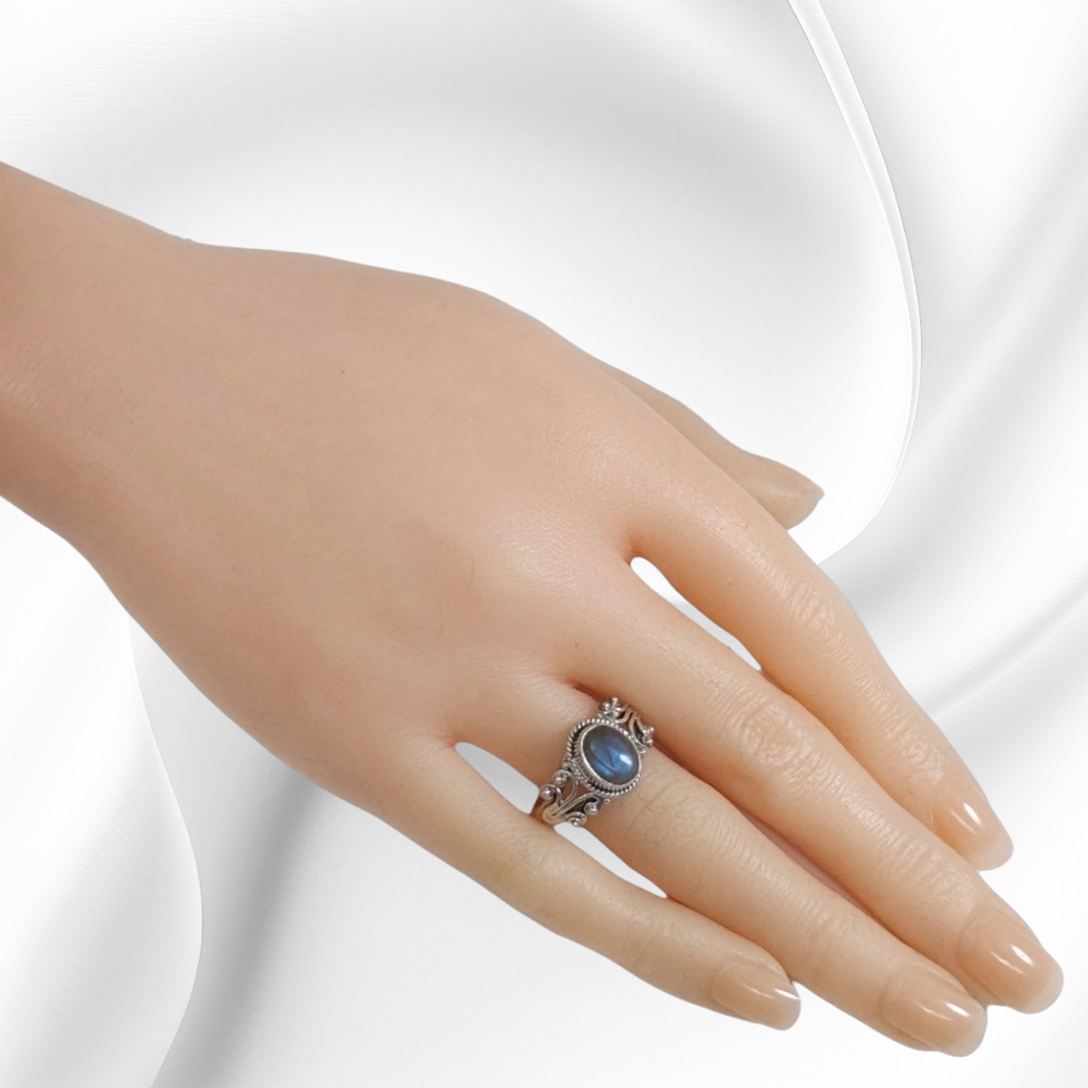 925 Sterling Silver Women's Ring with Authentic Labradorite Gemstone