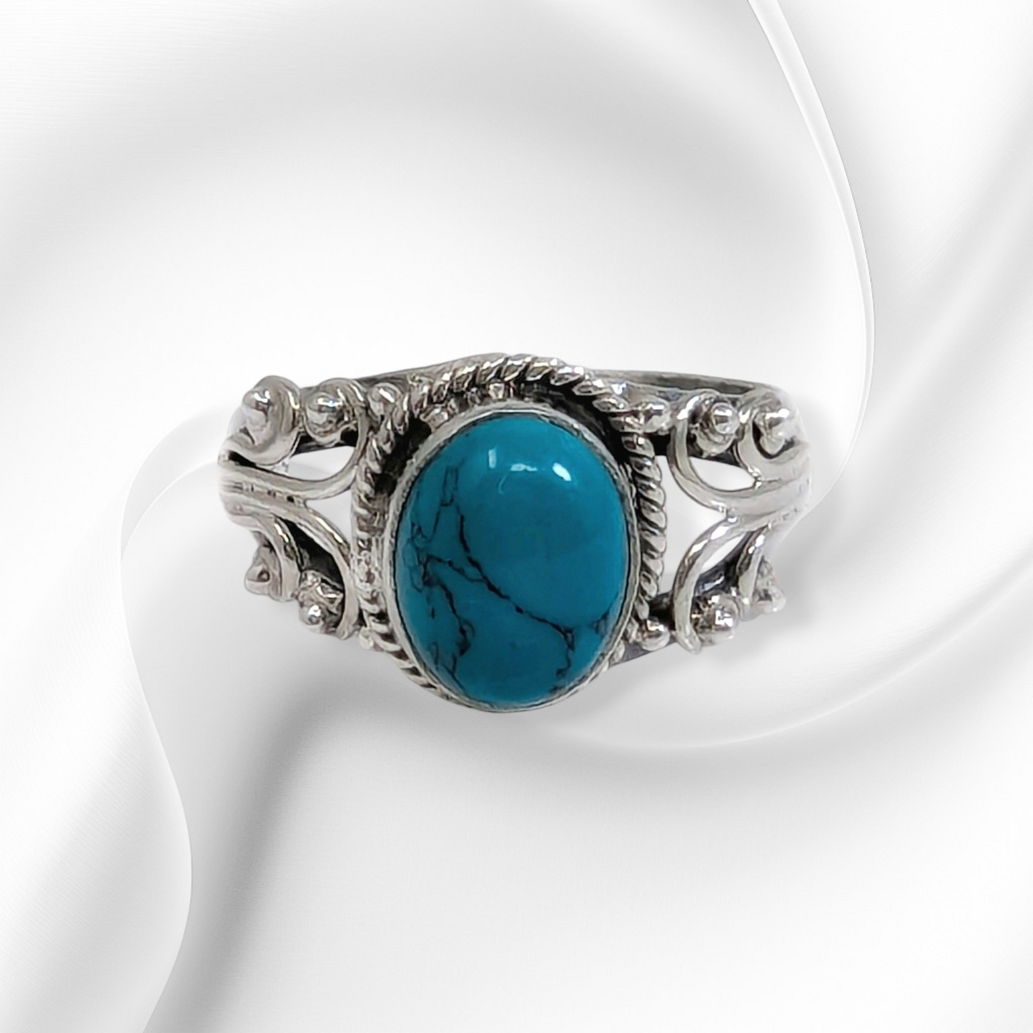 925 Sterling Silver Women's Ring with Authentic Turquoise Gemstone
