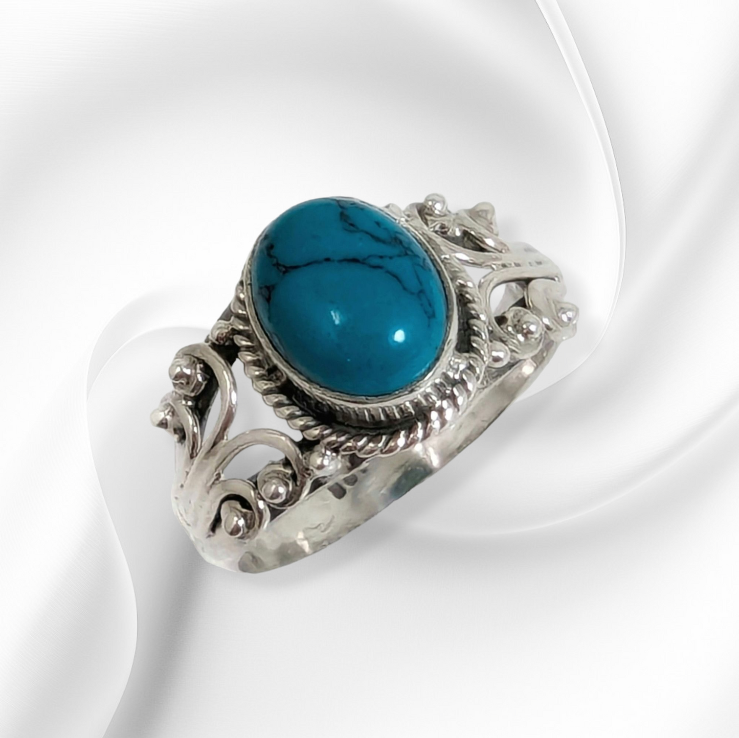 925 Sterling Silver Women's Ring with Authentic Turquoise Gemstone