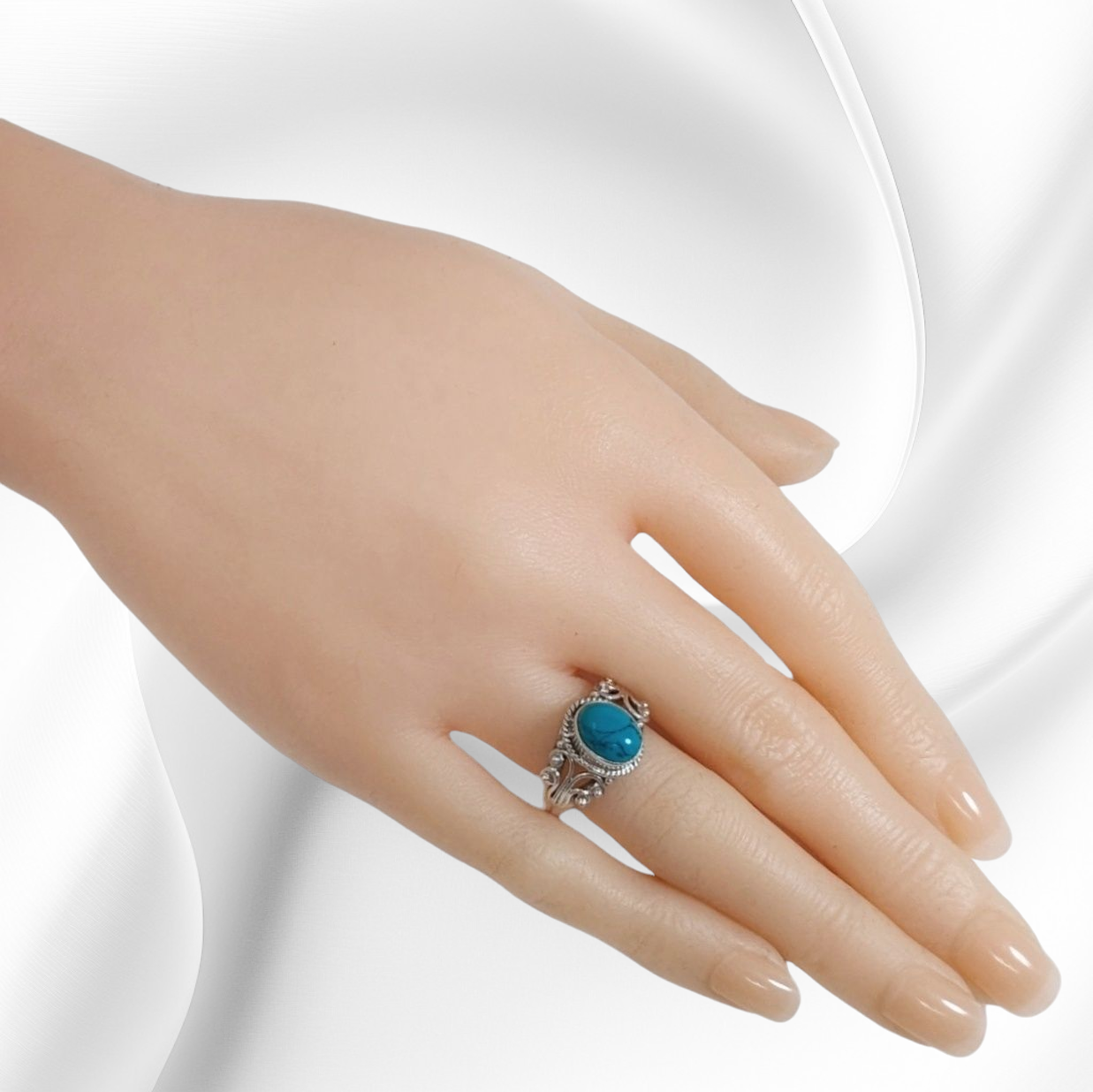 925 Sterling Silver Women's Ring with Authentic Turquoise Gemstone