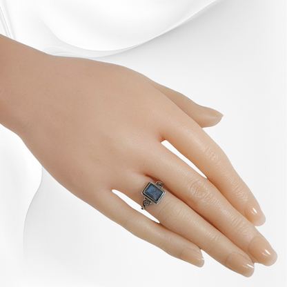 925 Sterling Silver Women's Ring With Authentic Labradorite Gemstone