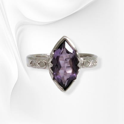925 Sterling Silver Women's Ring with Authentic Amethyst Gemstone