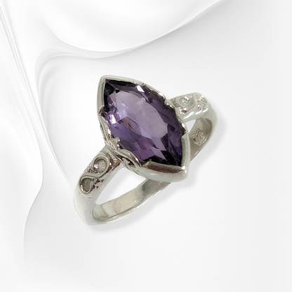 925 Sterling Silver Women's Ring with Authentic Amethyst Gemstone