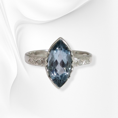 925 Sterling Silver Women's Ring with Authentic Blue Topaz
