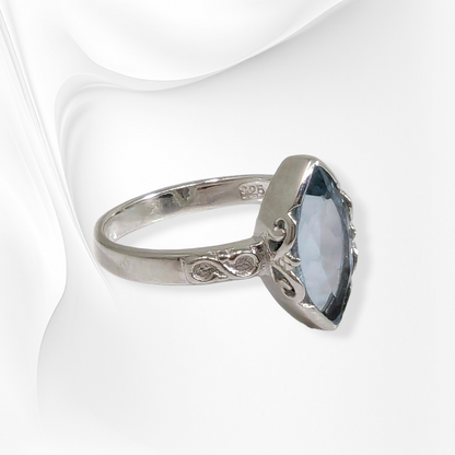 925 Sterling Silver Women's Ring with Authentic Blue Topaz