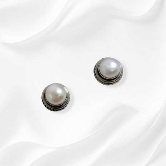 925 Sterling Silver Stud Earrings with Authentic Freshwater Pearls