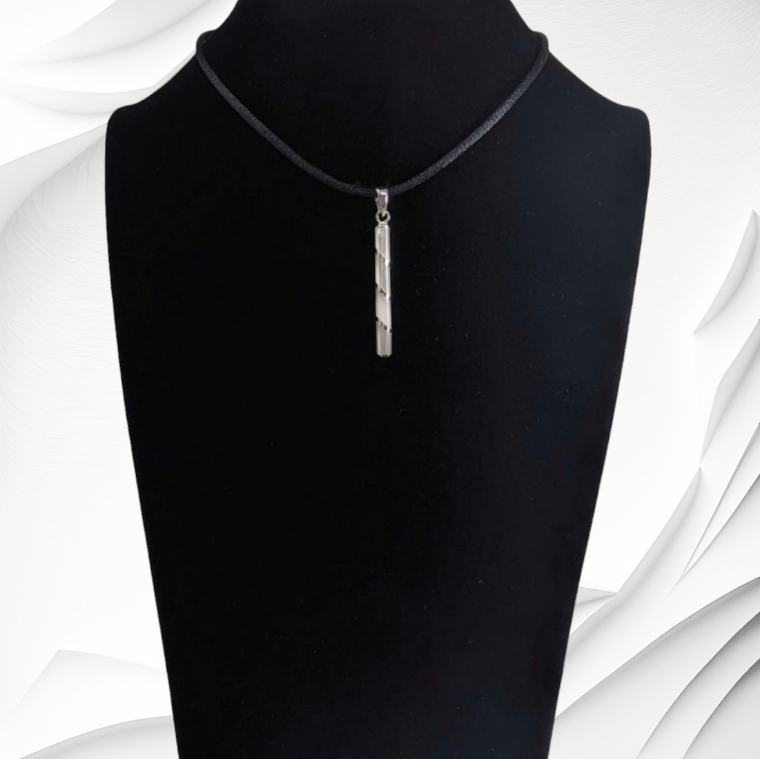 925 Sterling Silver Women Pendant With Authentic Mother of Pearl