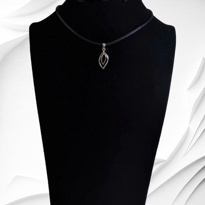 925 Sterling Silver Women Pendant With Authentic Black Onyx Gemstone