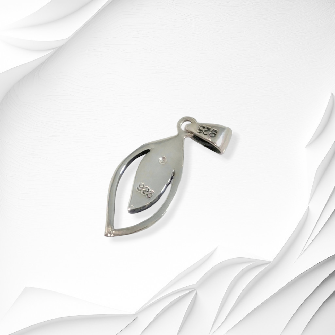 925 Sterling Silver Women Pendant With Authentic Black Onyx Gemstone