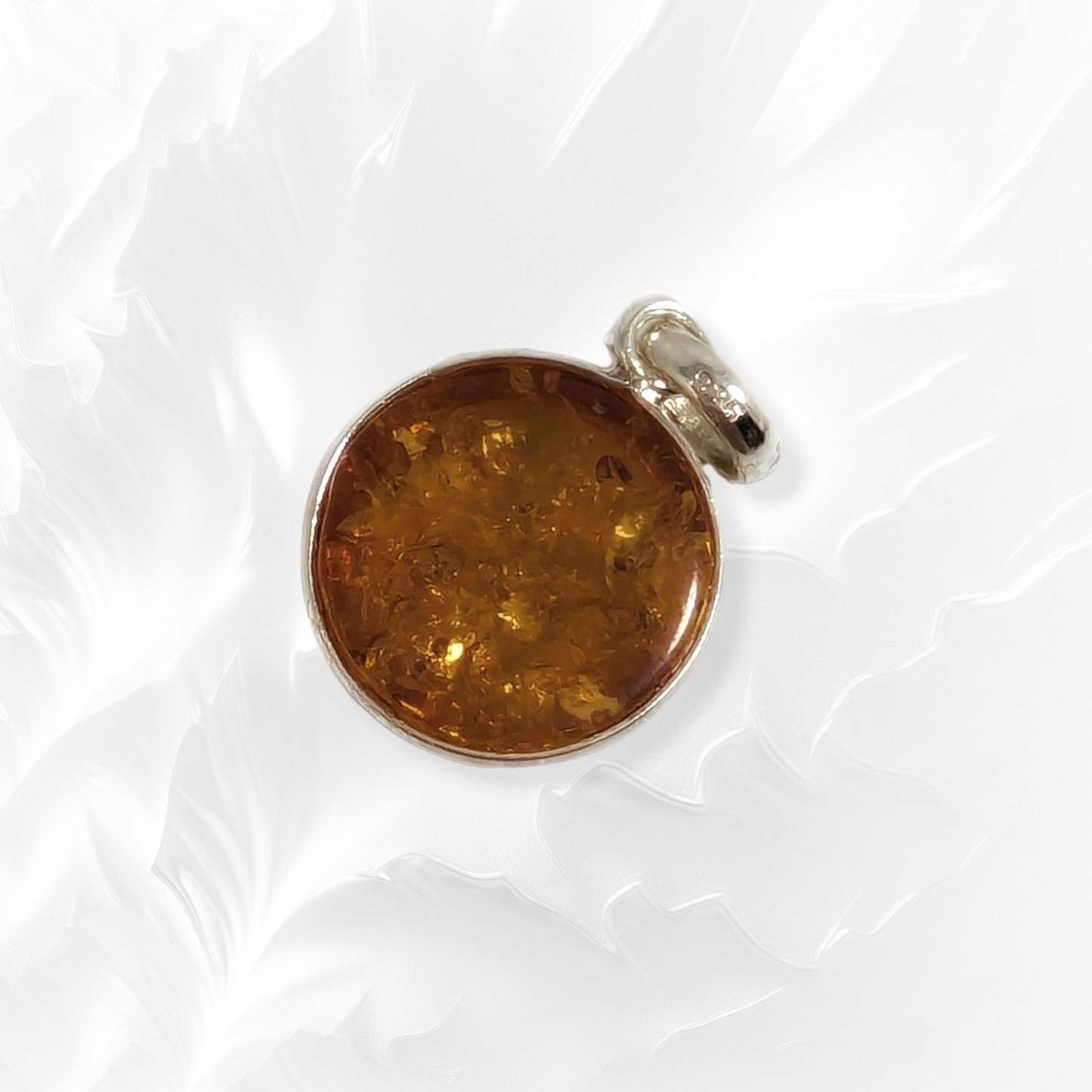 925 Sterling Silver Women Pendant With Natural Amber