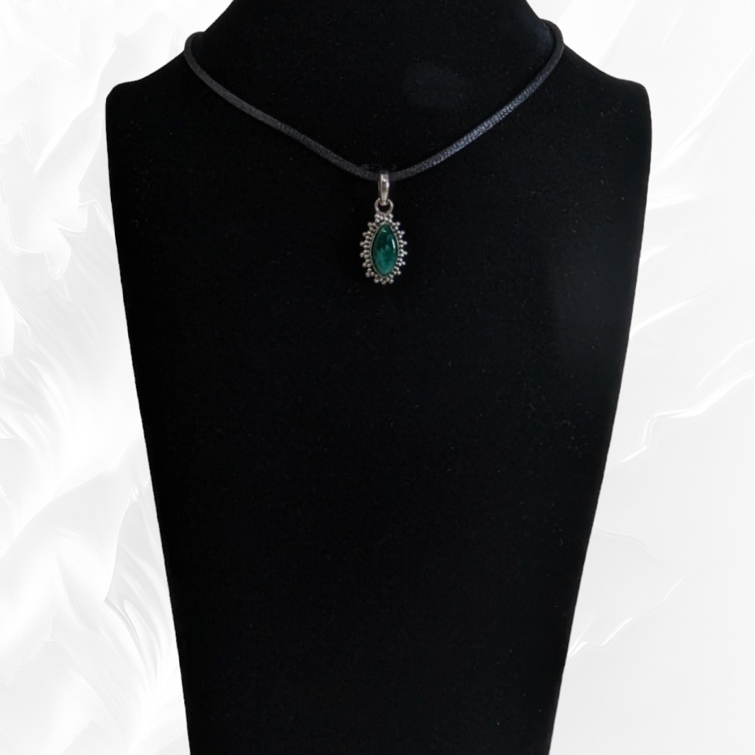 925 Sterling Silver Pendant With Authentic Malachite Gemstone