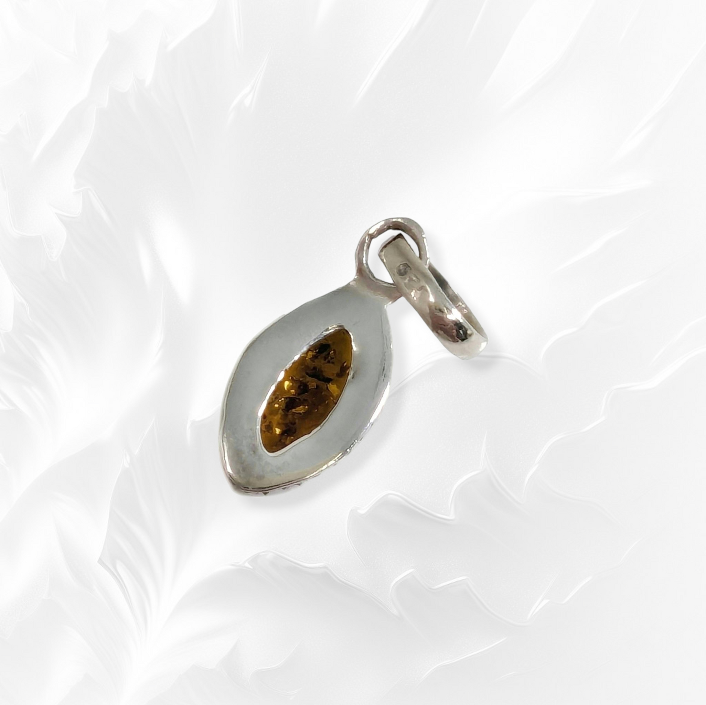 925 Sterling Silver Pendant With Authentic Amber